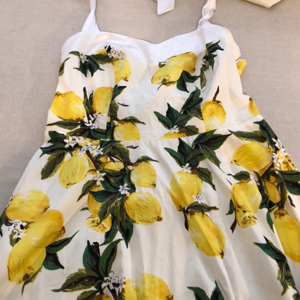 White halter dress with lemons